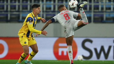 «Лион» разгромил «Маккаби» и вышел на первое место в Лиге Европы