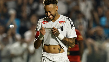 «Сантос» разгромил «Спорт Ресифи», Неймар забил гол и сделал голевую передачу