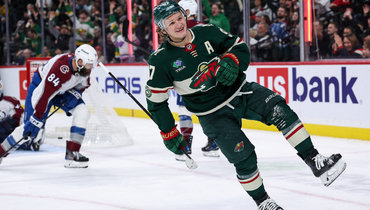 «Моя мама смогла бы забить». Капризов оформил дубль и выбил 200 голов в НХЛ