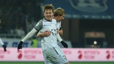 Футболисты «Балтики» празднуют гол Николая Титкова «Спартаку» в матче 17-го тура РПЛ 29 ноября.