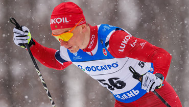 Кубок России по лыжным гонкам-2025/26: обзор гонки на 15 км с раздельным стартом 30 ноября 2025 — Большунов сломал крепление и сход Коростелева