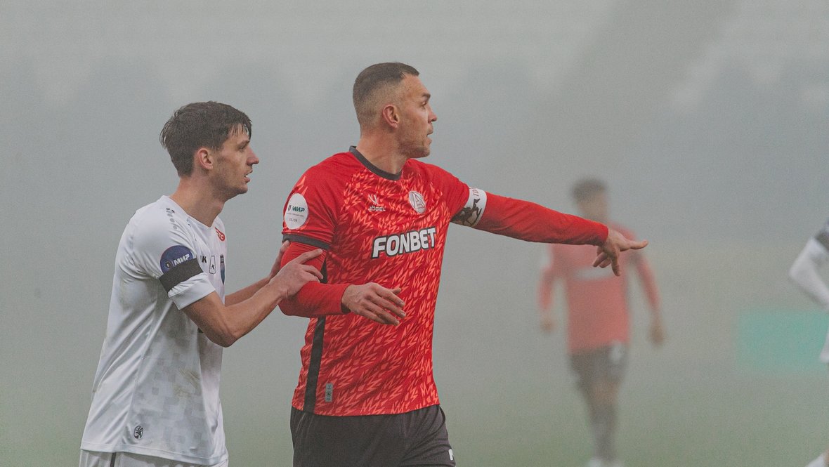 Артем Дзюба в матче с «Пари НН».