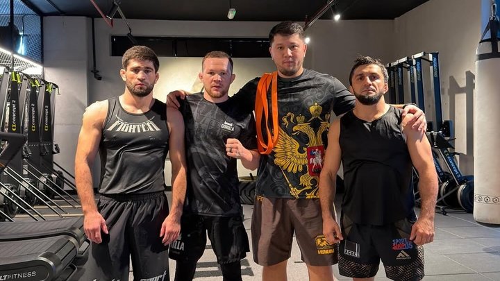 Экс-чемпион ACA, боец PFL и старый знакомый. С кем Петр Ян спарринговал к реваншу с Двалишвили