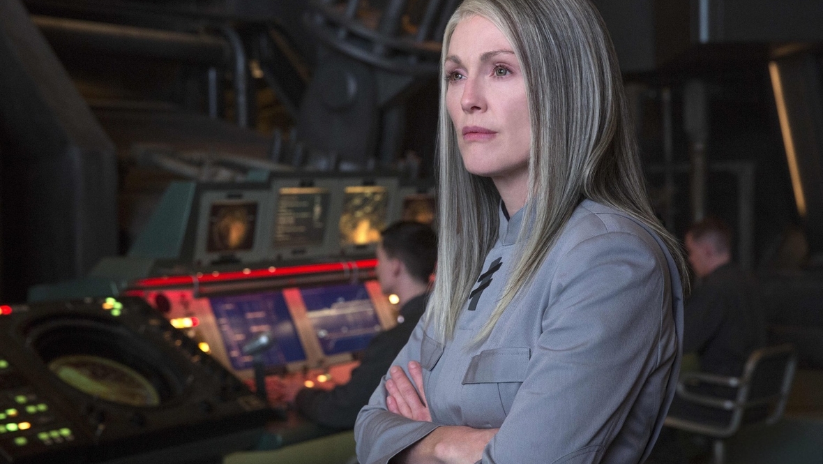 Кадр из фильма «Голодные игры: Сойка-пересмешница. Часть 1», реж. Фрэнсис Лоуренс, Lionsgate