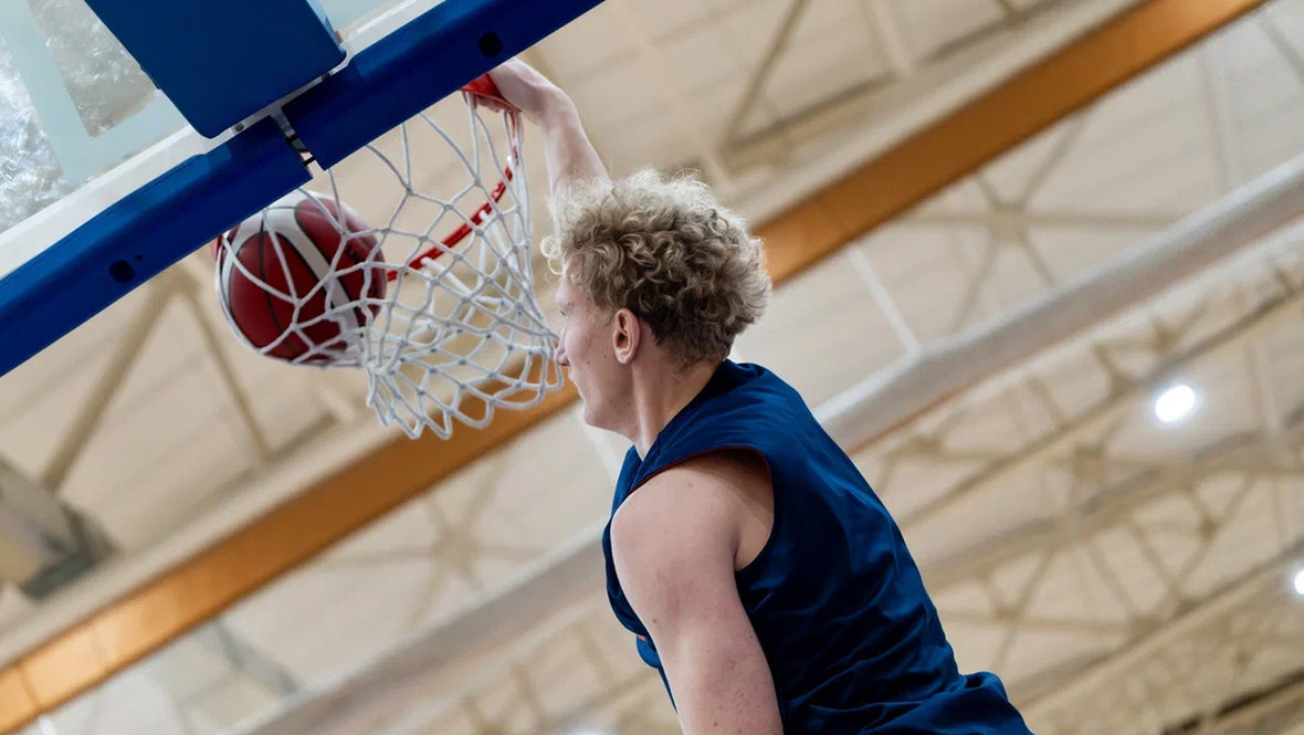 Дмитрий Красняков.