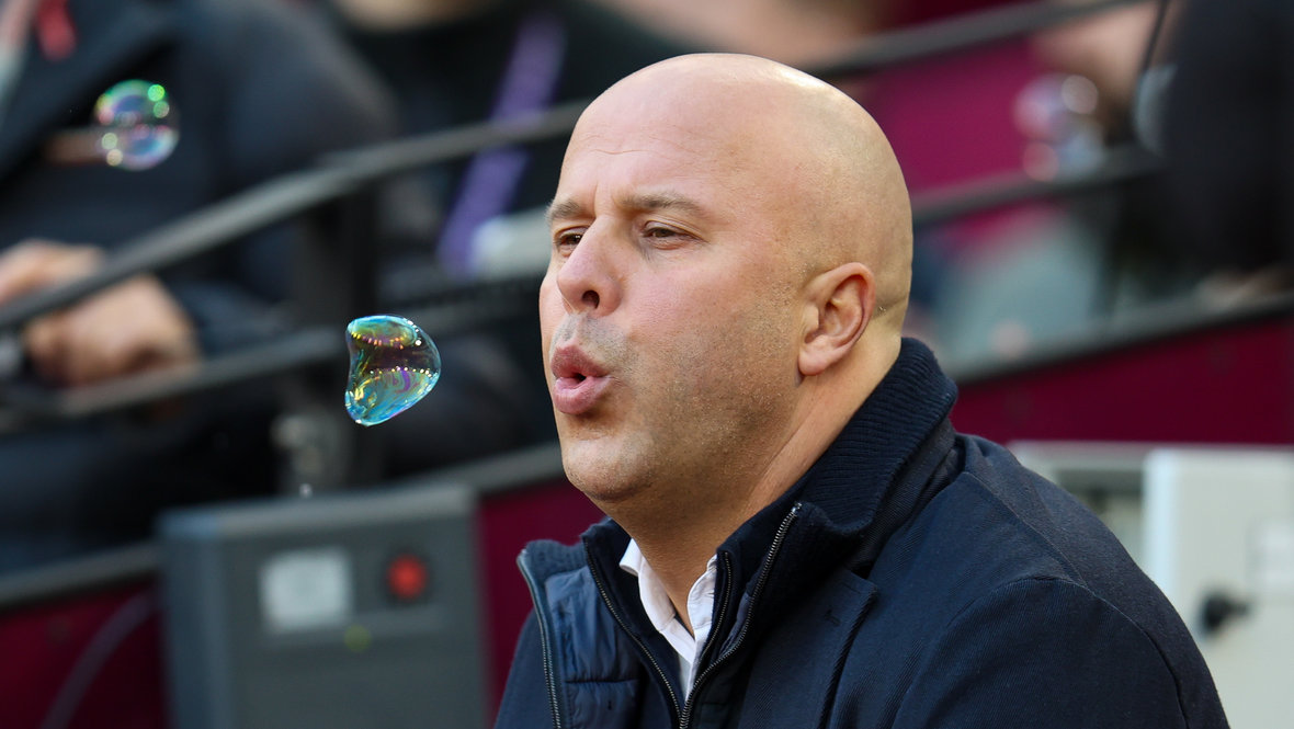 Арне Слот («Ливерпуль»).