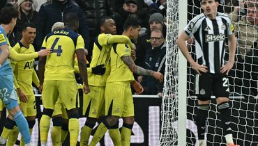 «Тоттенхэм» в добавленное время вырвал ничью у «Ньюкасла»