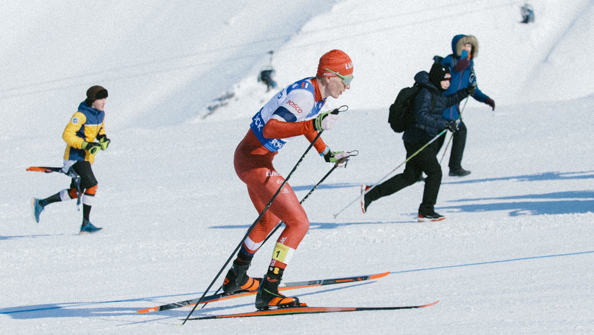 Александр Большунов.