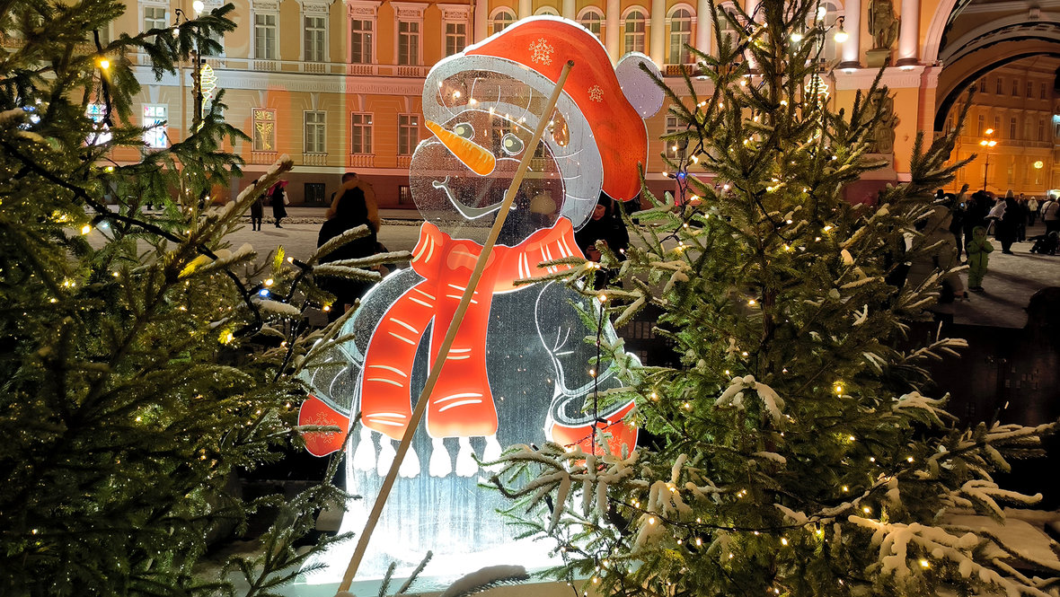 Ярмарка на Дворцовой площади