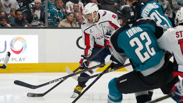 «Взрослые против детей»: Овечкин выбил 911 голов в НХЛ и разгромил любимую команду