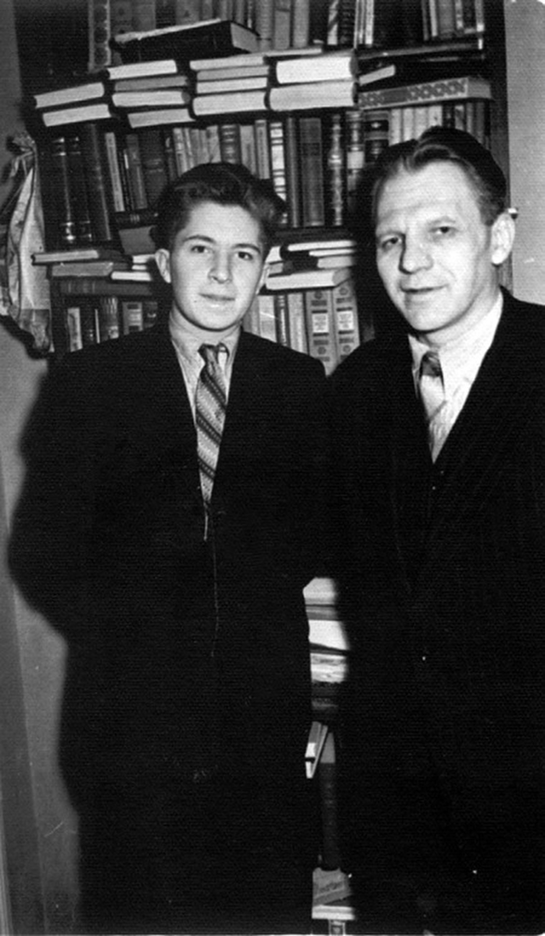 Андрей Смирнов с отцом Сергеем Смирновым.