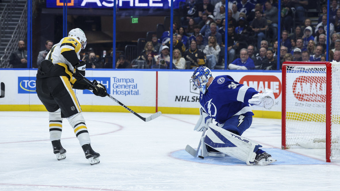 Малкин снова в огне! Оформил дубль и затмил Кучерова, у которого судьи отобрали гол