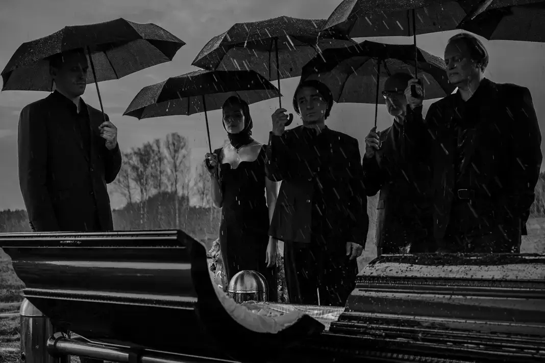 Кадр из сериала «Золотое дно 2», реж. Илья Ермолов, Start