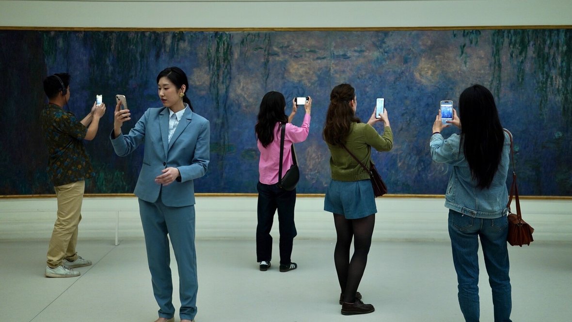 Кадр из фильма «Цвета времени», реж. Седрик Клапиш, Centre national du cinema et de l'image animee (CNC), Canal+, France Televisions