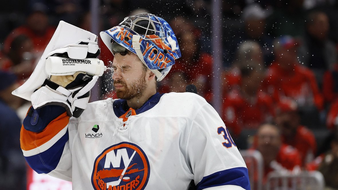 Настоящий Сорокин вернулся? Вратарь «Айлендерс» остановил «Тампу» и повторил рекорд клуба