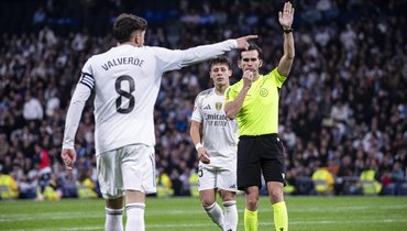 «Судейство было ужасным, это абсурд». У «Реала» истерика из-за трех удалений в проигранном матче с «Сельтой»