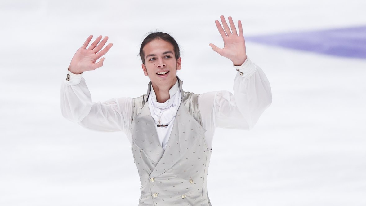 Петр Гуменник.