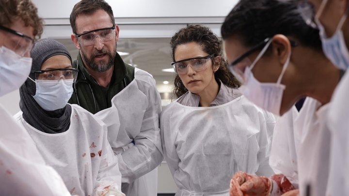 Кадр из сериала «Больница Питт», реж. Дэмиэн Маркано, Аманда Марсалис, Джон Камерон и др., HBO Max