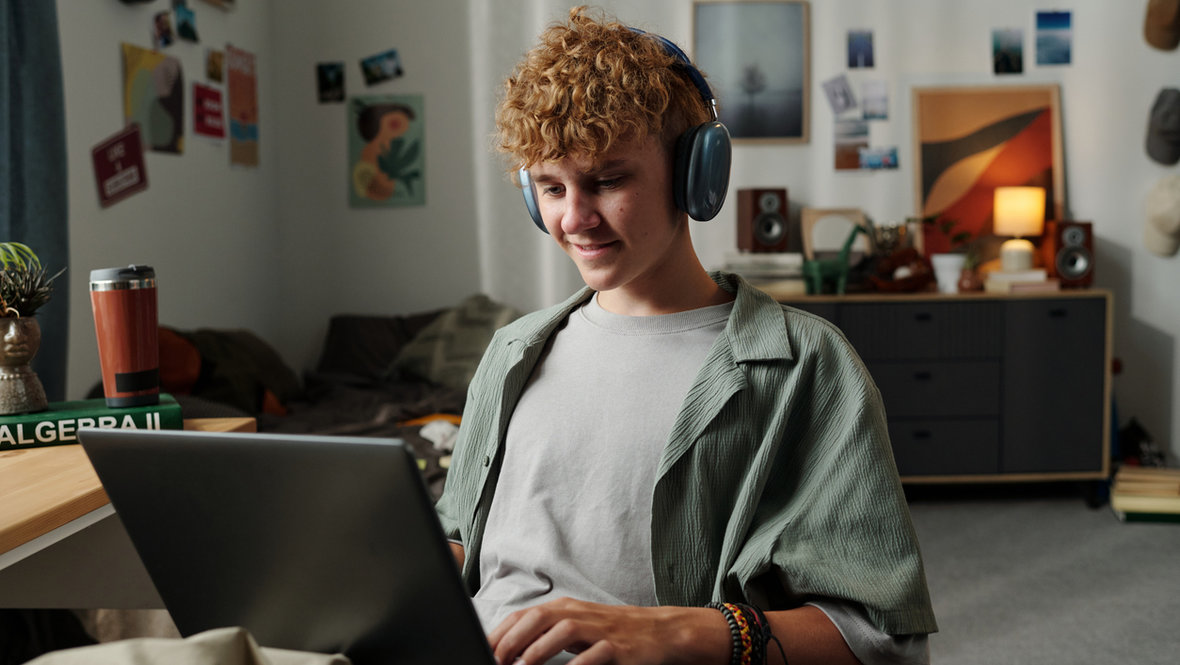 Исследование показало, что зумеры не любят в работе