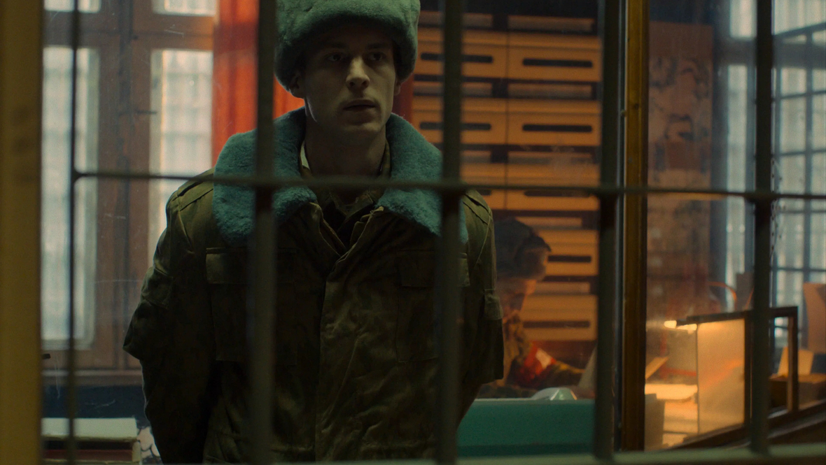 Кадр из сериала «Аутсорс», реж. Душан Глигоров, Okko