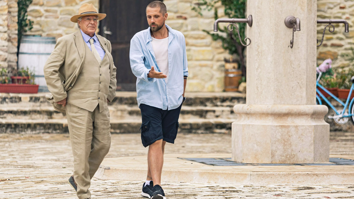 Кадр из сериала «Виноделы», реж. Антон Федотов, Мехрали Пашаев, СТС