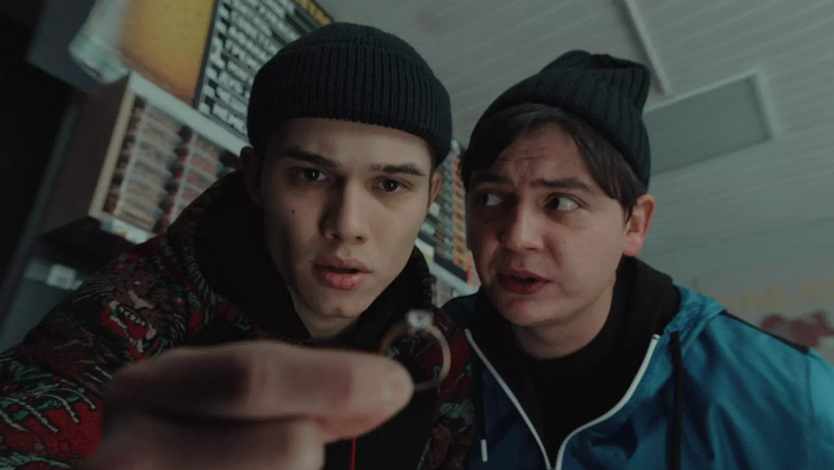 Кадр из сериала «Подслушано в Рыбинске», реж. Петр Тодоровский, Premier, START