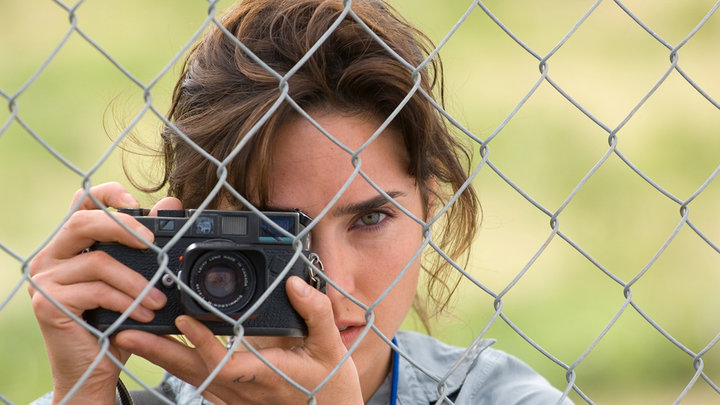 Кадр из фильма «Кровавый алмаз», реж. Эдвард Цвик, Warner Bros.