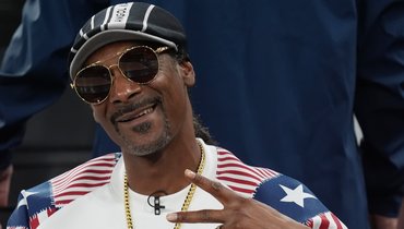 «Я здесь лишь для того, чтобы подбадривать». Cнуп Догг — почетный тренер сборной США на Олимпиаде