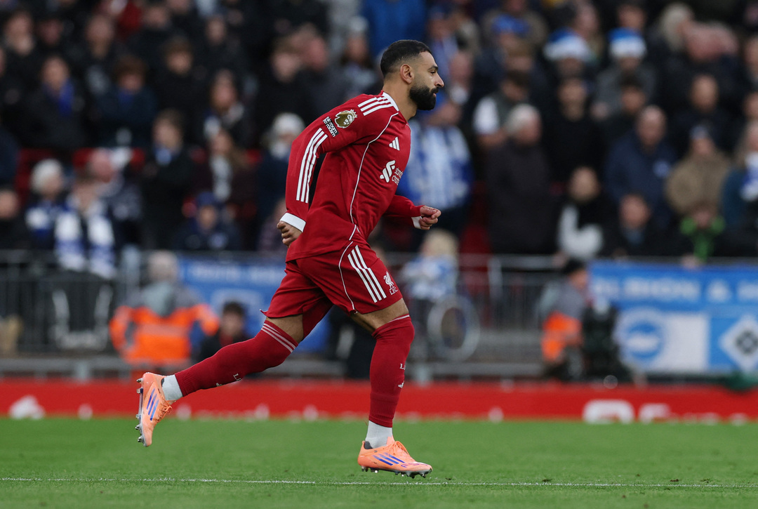 Нападающий «Ливерпуля» Мохамед Салах выходит на замену в матче с «Брайтоном».