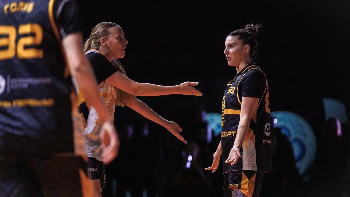 Даная Белькович и Мария Решетникова.