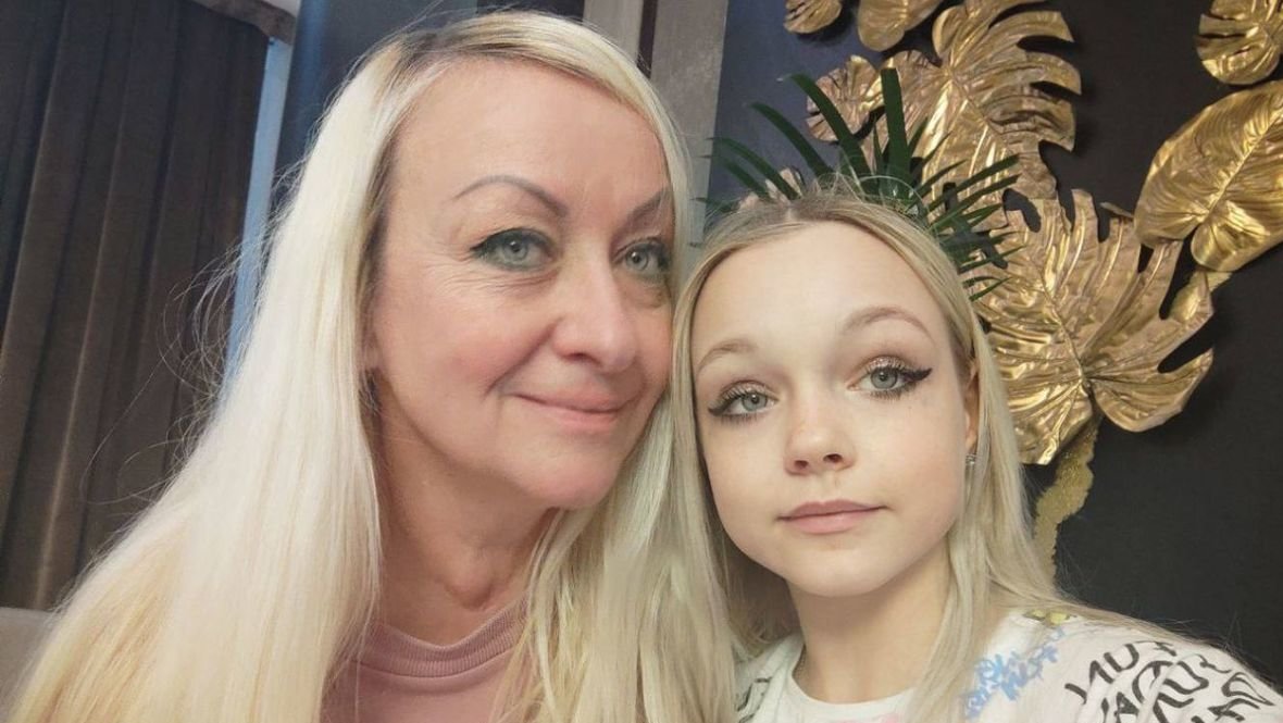 Елена Костылева с мамой Ириной.