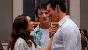 Старый муж лучше новых двух: каким получился ромком «Вечность» с Элизабет Олсен.