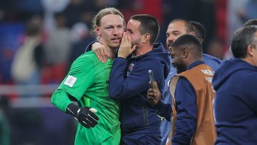 Матвей Сафонов отразил четыре пенальти и выиграл с «ПСЖ» Межконтинентальный кубок.