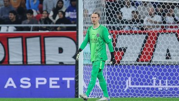 Покоритель Европы и наследник Яшина: как Сафонова поздравили с фантастическим рекордом в серии пенальти