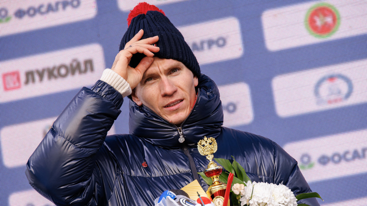 Александр Большунов.