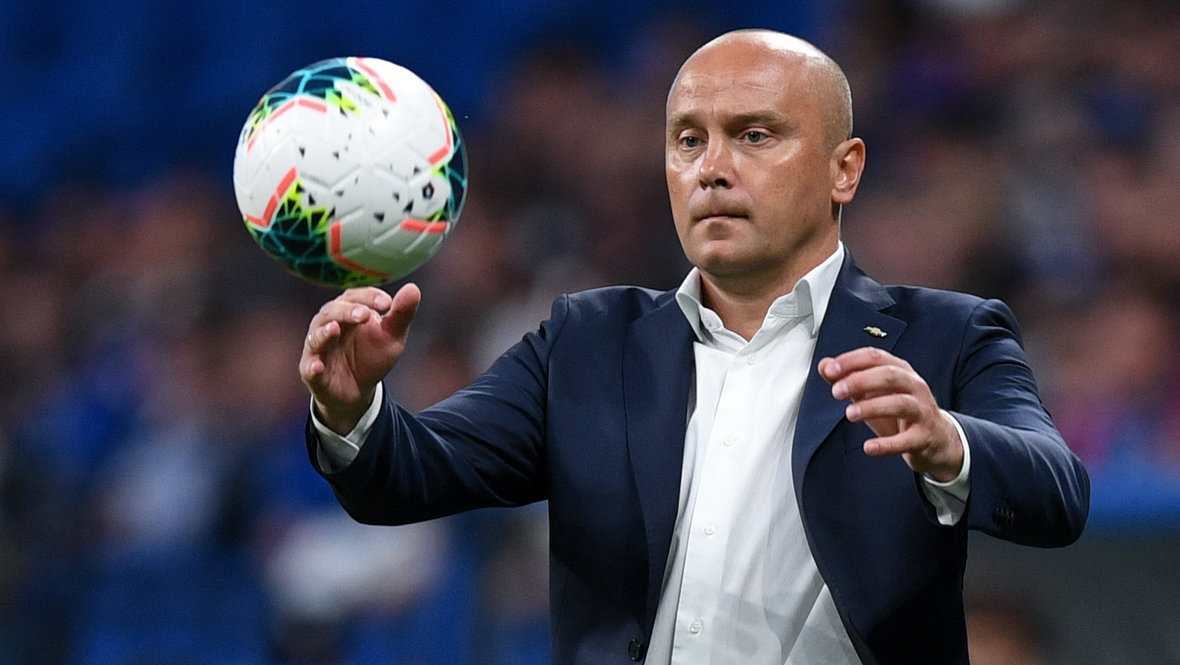 Дмитрий Хохлов: интервью тренера в рубрике 15 к 1 о 50-летии, карьере, Радимове, суде из-за блокировки фамилии