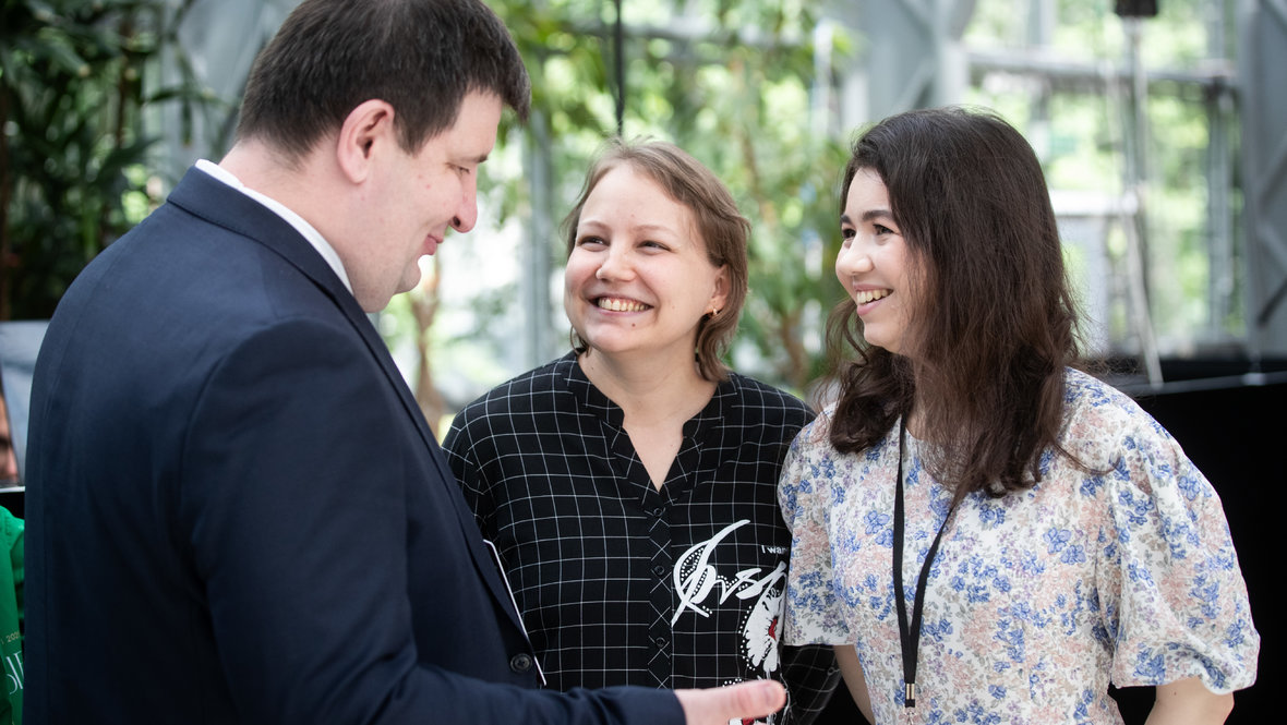 Валентина Гунина и Александра Горячкина.