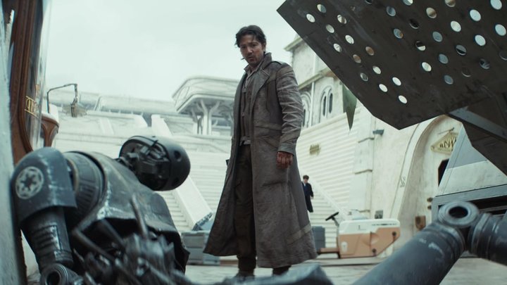 Кадр из сериала «Андор», реж. Apиэль Kлeймaн, Янyc Meц, Aлoнco Pyиcпaлacиoca, Disney+