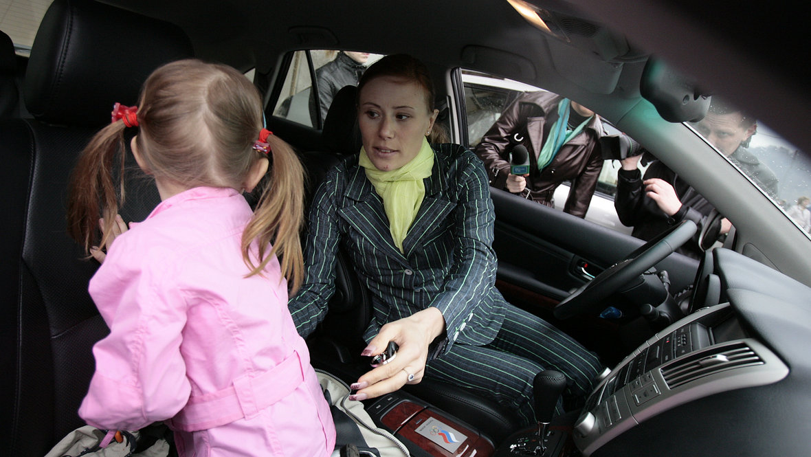 Юлия Чепалова с дочкой.