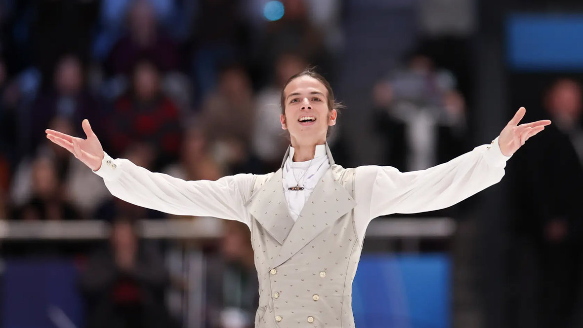 Петр Гуменник.