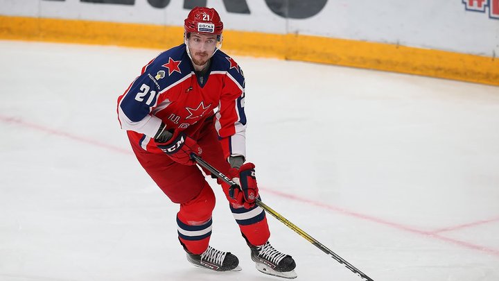 ЦСКА подписал ветерана, который долго не мог найти работу. Зачем клубу такой игрок?