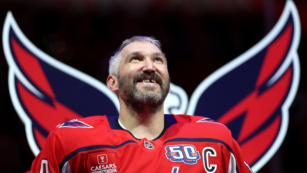 Лучшие в спорте 2025: спортсмен, тренер, команда, легионер, открытие, разочарования, Овечкин первый в опросе «СЭ» по итогам года