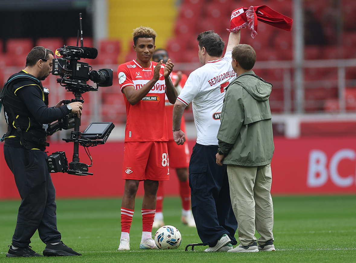 Жедсон Фернандеш и Сергей Белоголовцев.