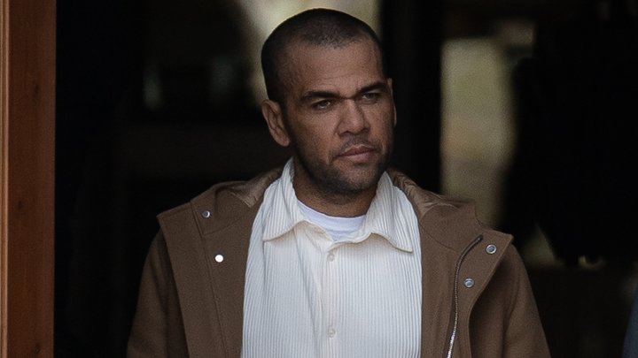 Работа пастором, покупка клуба и возможное возвращение в большой футбол. Дани Алвес после выхода из тюрьмы