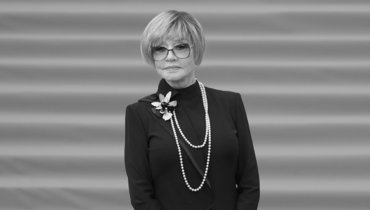 Вера Алентова