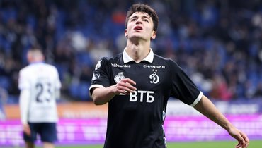 Источник: полузащитник «Динамо» Бабаев продолжит карьеру в «Спартаке»