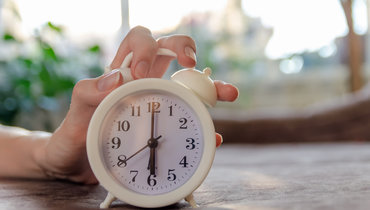 Сомнолог ответил, как сохранить режим в праздники