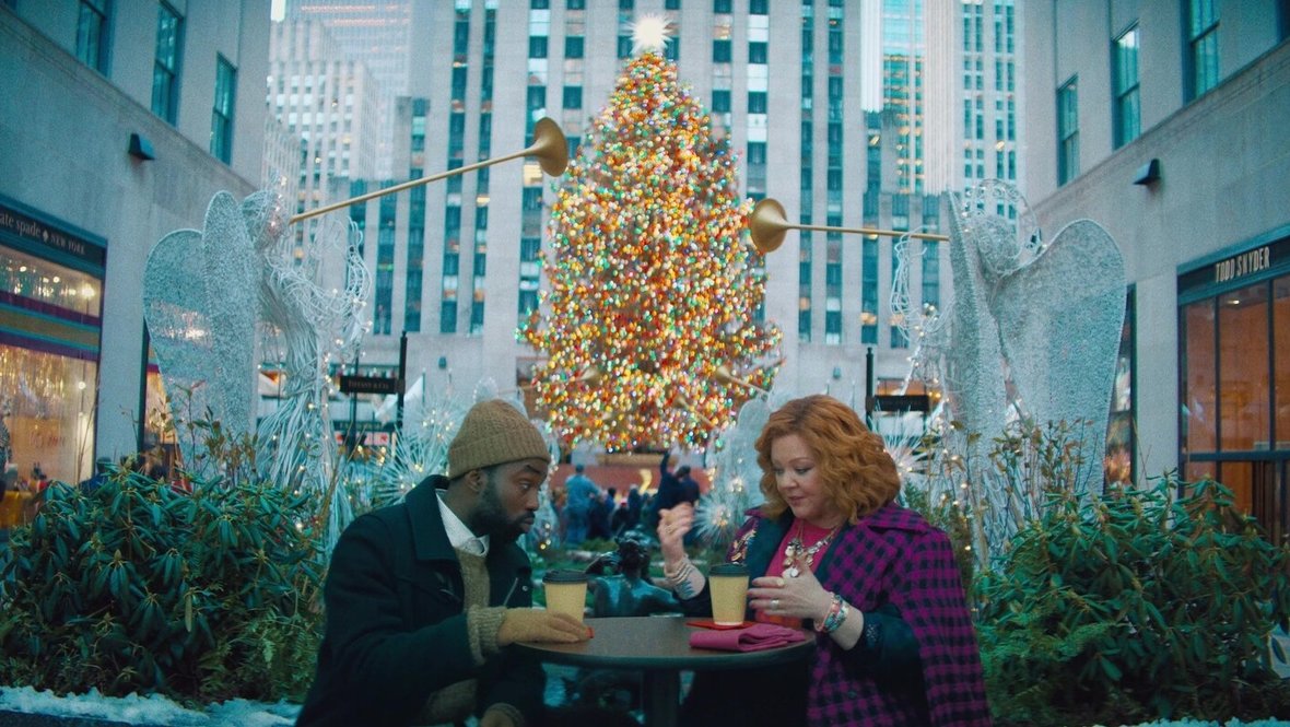 Кадр из фильма «Джинн», реж. Сэм Бойд, Universal Pictures, Peacock Productions, Working Title Films