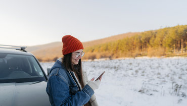 Девушка на машине