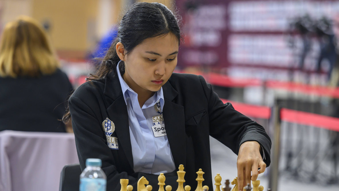 Бибисара Асаубаева.